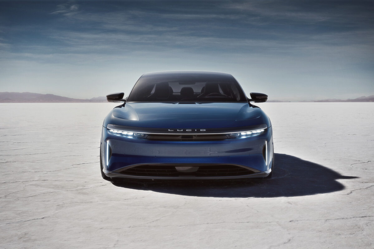 lucid-air-sapphire-salt-flats-front